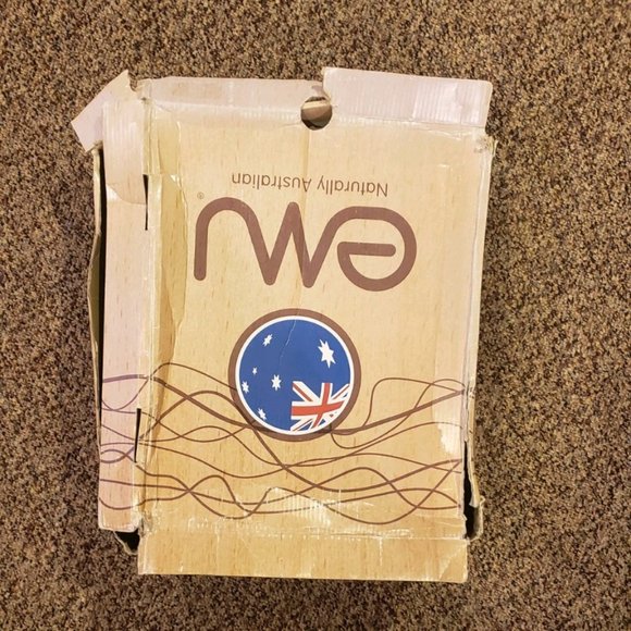 NIB Emu Australia Stinger Hi boots in Chestnut size 5. - Picture 4 of 4